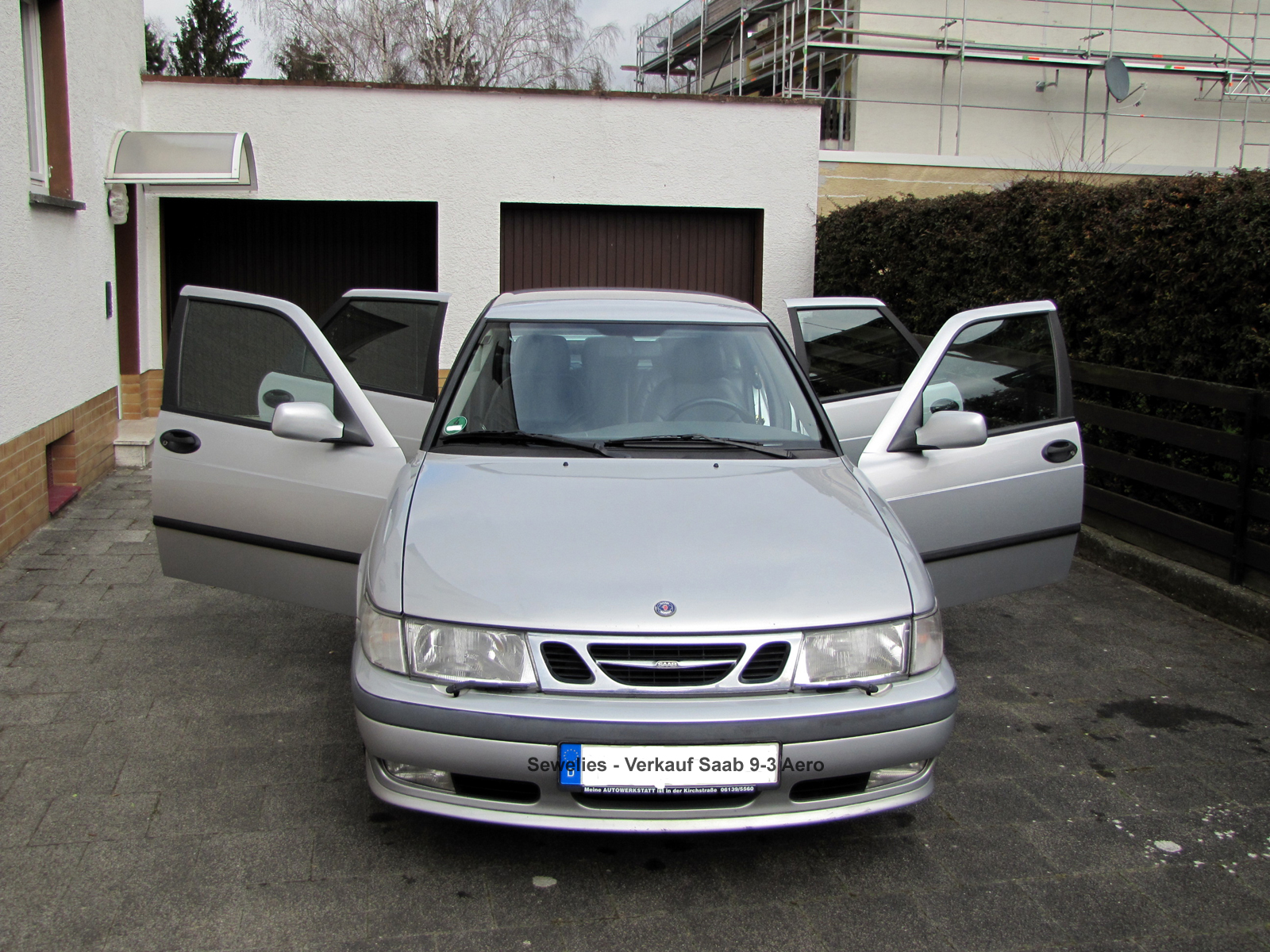 ../Images/saab93_02.jpg