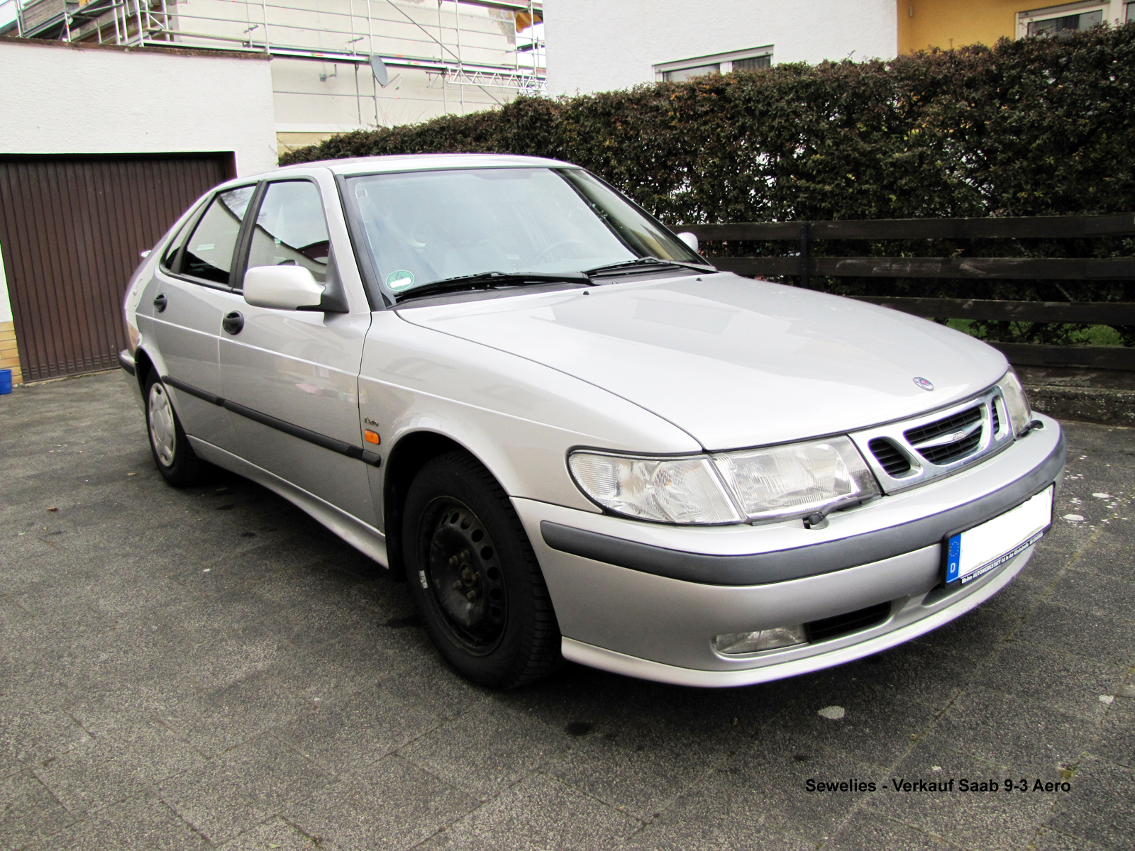 ../Images/saab93_04.jpg