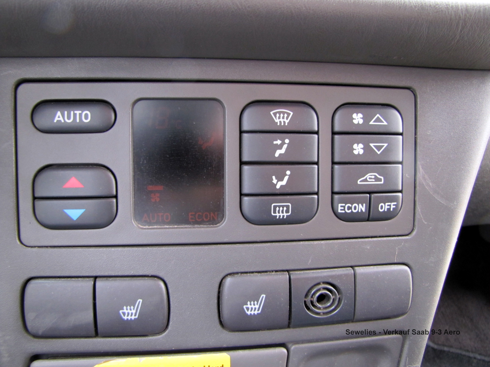 ../Images/saab93_13.jpg